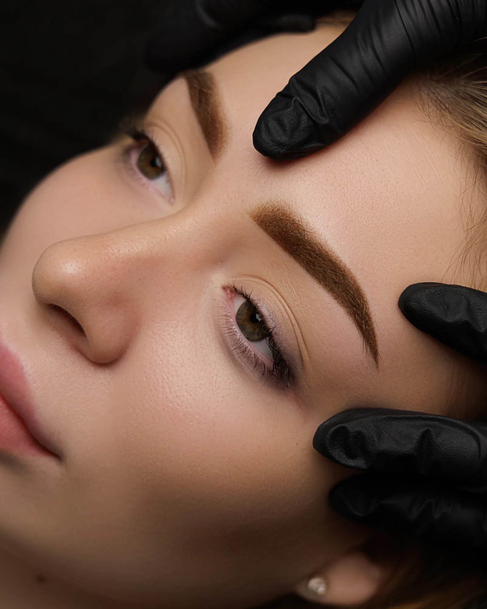 Powder brows